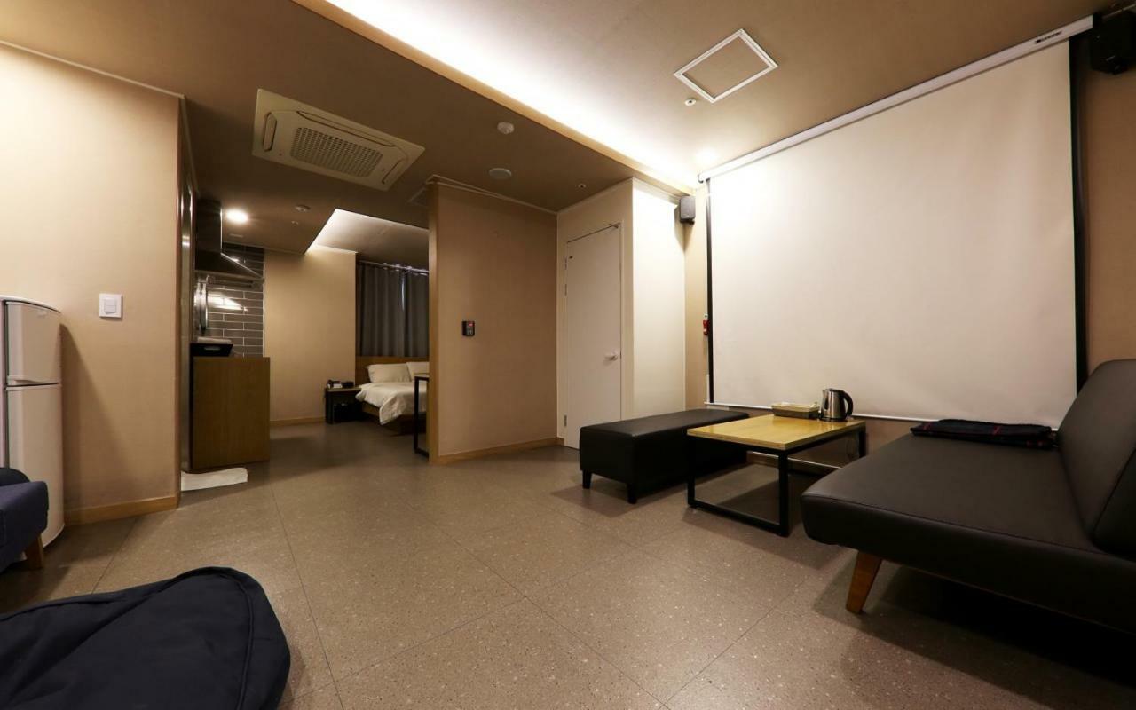 A7 Hotel Suwon Ngoại thất bức ảnh